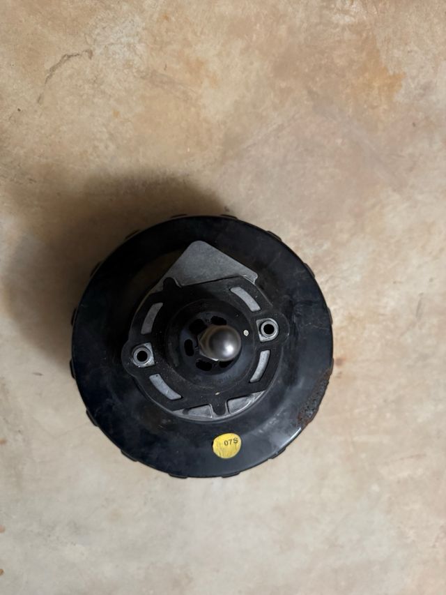 Servofreno Audi  8E0 612 105 N