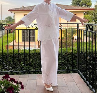 Completo camicia più pantaloni di cotone sangallo 