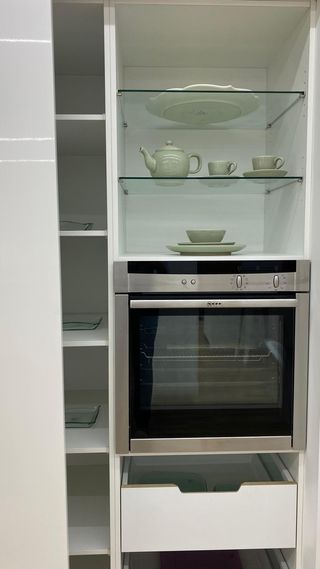 Cocina nueva lacada- Renovación Showroom