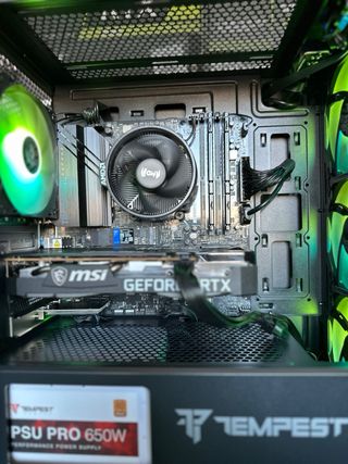 Ryzen 5 7600X / 5070    PC GAMING AM5 - RTX 5060