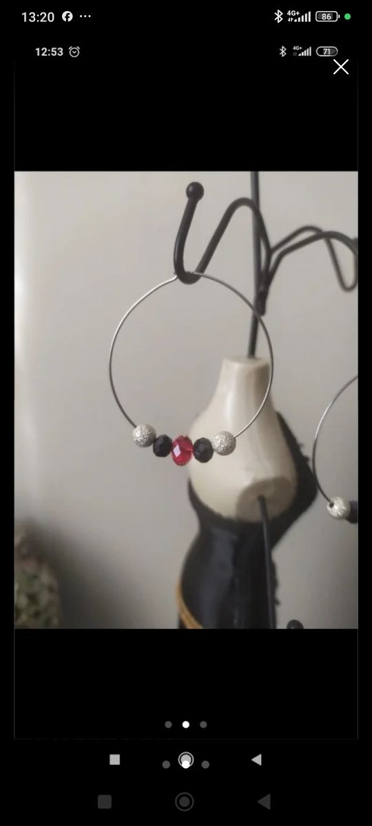 Aros Pendientes negros y rojos