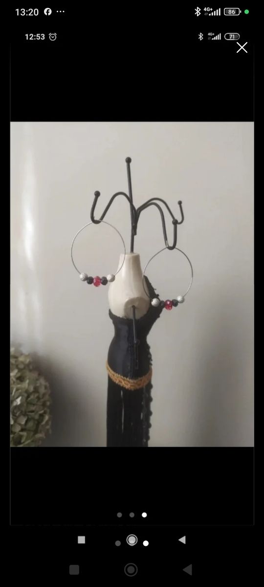 Aros Pendientes negros y rojos