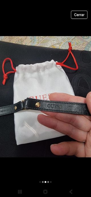 Pulsera y pendientes Guess - dorados y negros