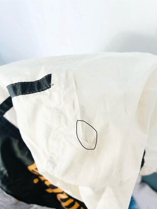 Chaqueta Columbia negra y blanca