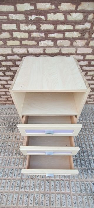 Cajonera de madera 