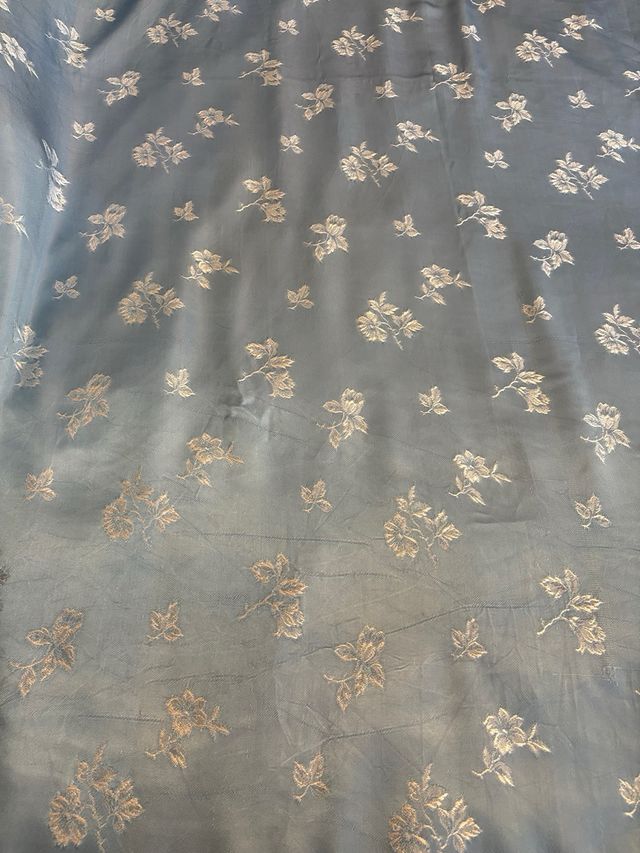 Copriletto Azzurro in Raso - Ricamo Fiori