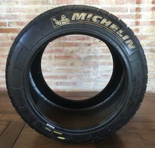 neumático LMP2 (tipo LE MANS) para decoración