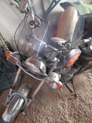 Moto Kawasaki vulcan 500