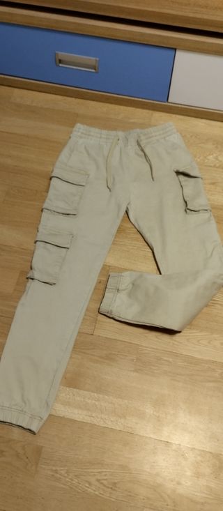 Pantalón cargo