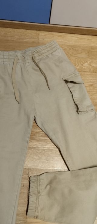 Pantalón cargo