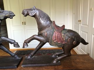 Decorazione con cavalli Scolpita in legno 