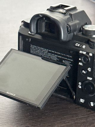 Sony alpha 7II con ~400 disparos SOLO CUERPO