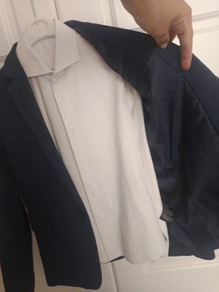 Conjunto chaqueta y camisa niño