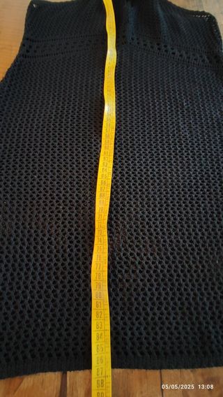 Copricostume nero traforato