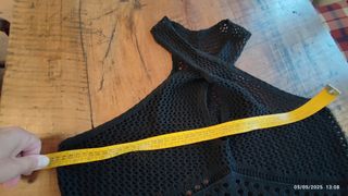 Copricostume nero traforato