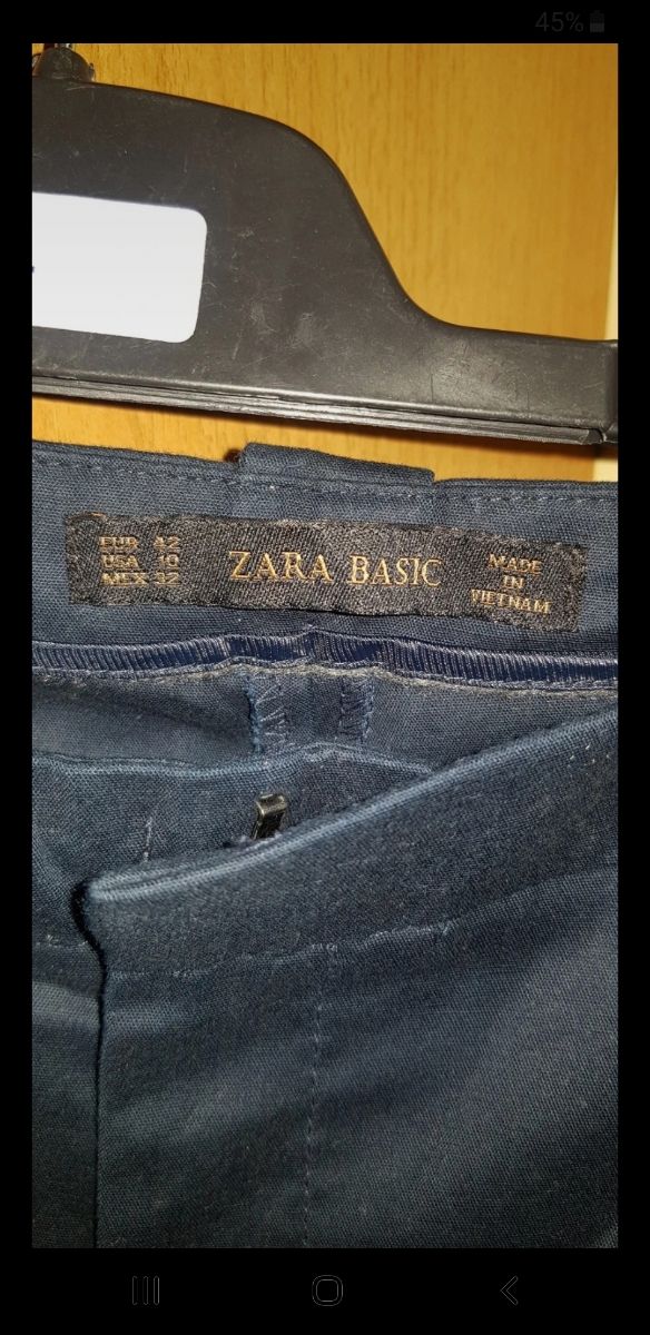 Pantalones azules de Zara