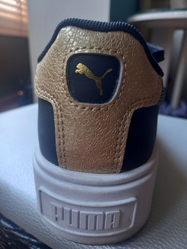 Zapatillas PUMA Plataforma Negras Doradas