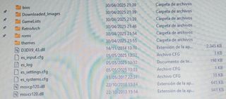 Pendrive q contiene juegos retro de consolas roms.