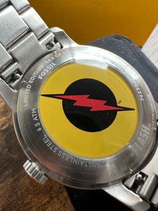 Reloj Fossil x DC Comics Flash Edición Limitada