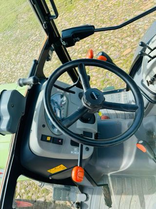 CLASS NEXOS 240F 101CV INVERSOR 3.600H