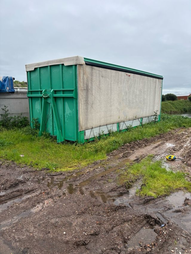 Tauliner Contenedor - Remolque Verde