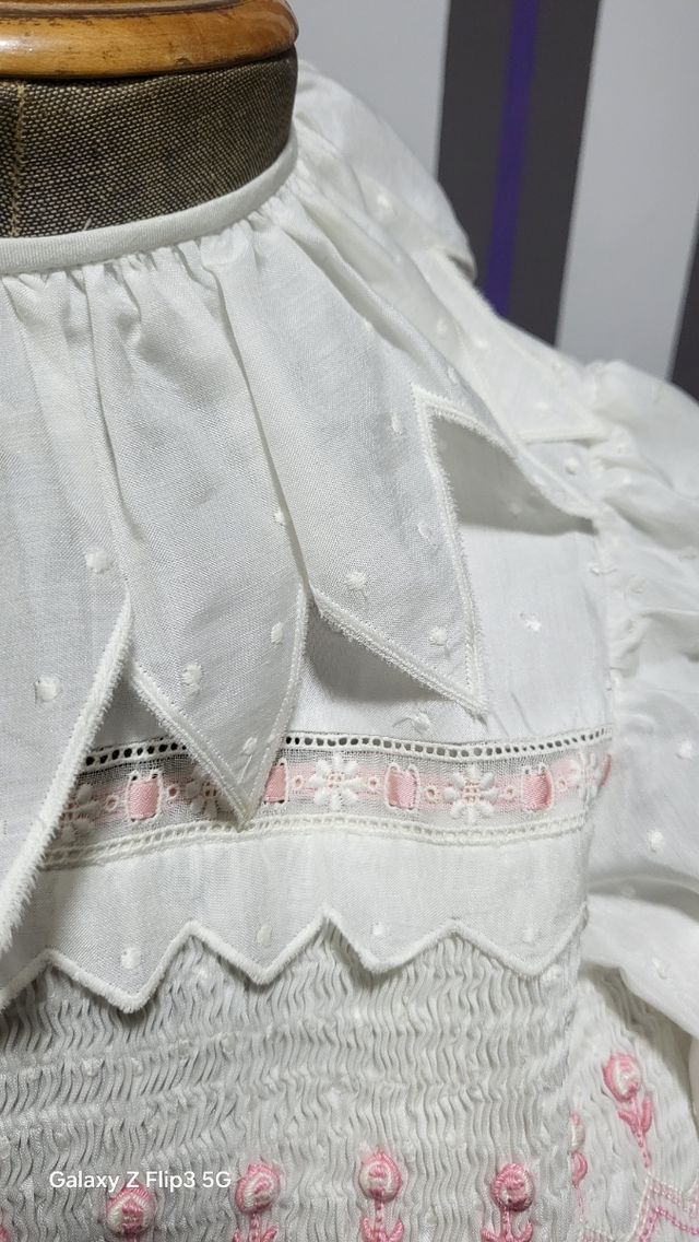 Vestido comunión niña blanco bordado