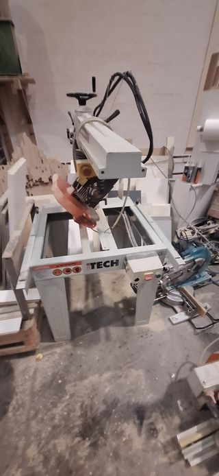 Sierra de corte Tech