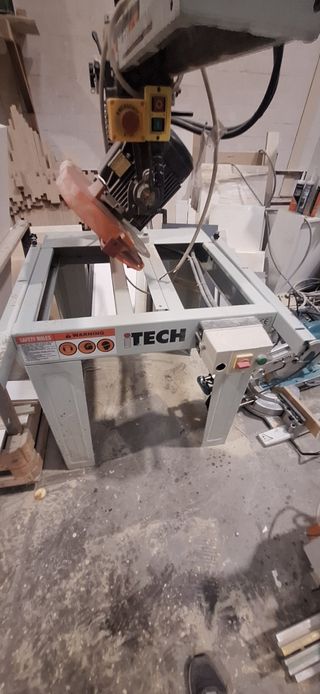 Sierra de corte Tech