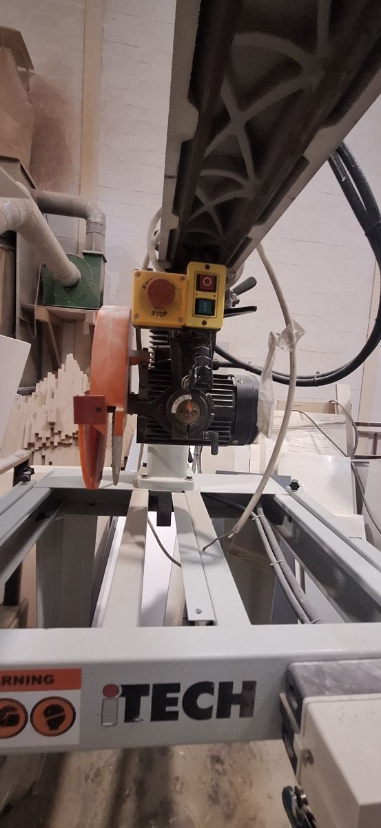 Sierra de corte Tech