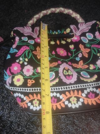 Bolso piel Parfois Bordado