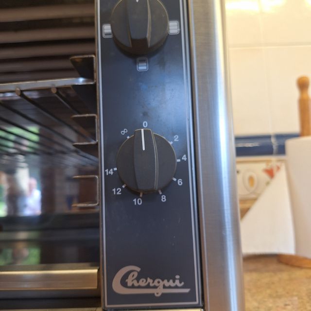 Grill semi-profesional Char-Griller