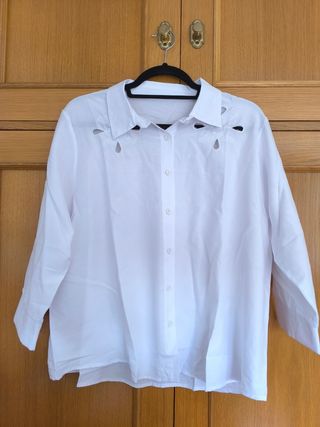 Blusa de talla grande con estilo francés