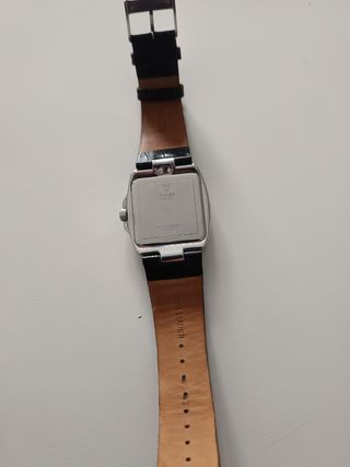 Reloj Guess acero mujer con circonitas en el bisel