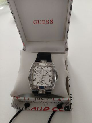 Reloj Guess acero mujer con circonitas en el bisel
