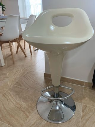 Taburetes cocina crema (2) giratorios