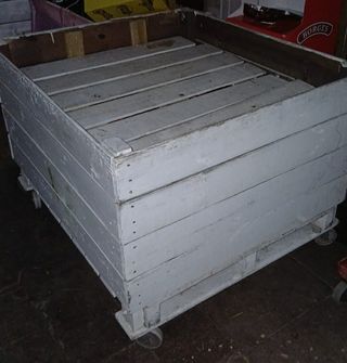 Caja expositora frutería - ruedas