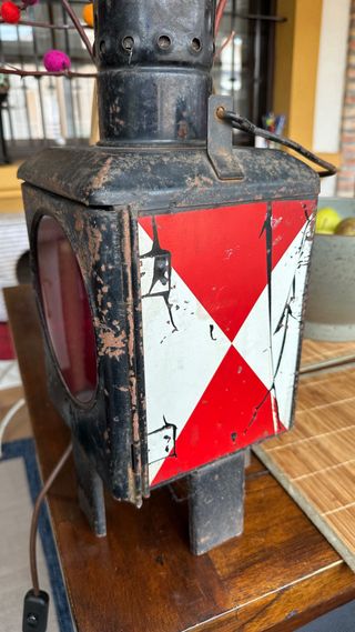 Antiguo farol Renfe - Señalización