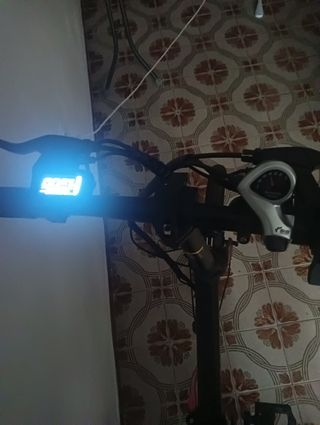 Bicicleta eléctrica plegable 250W 25km/h.