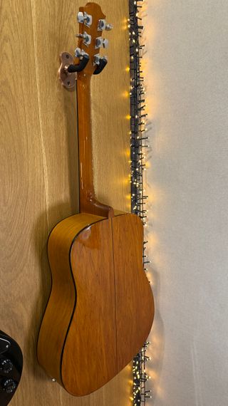 Guitarra Acustica Hohner HW300E+AM (con pastilla)