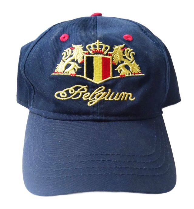 Gorra Bordada Belgium en Oro Color Azul Marino