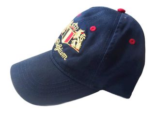 Gorra Bordada Belgium en Oro Color Azul Marino