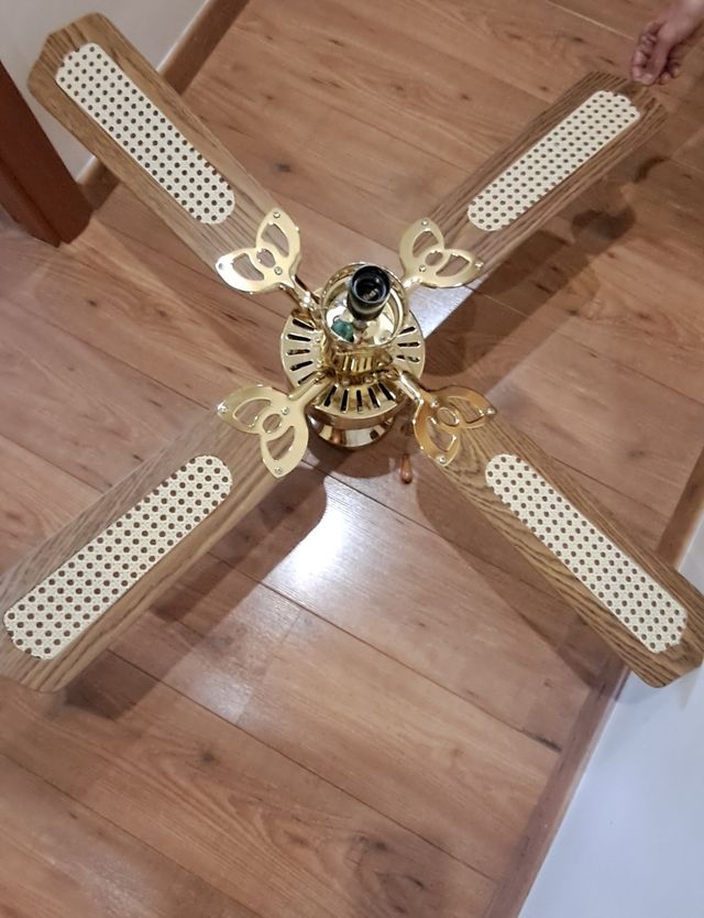 Lampara ventilador de 4 aspas