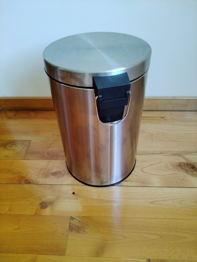 Papelera acero inoxidable 18L