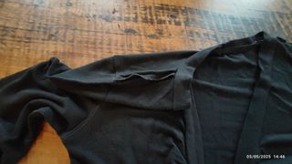 Maglia nera maniche lunghe