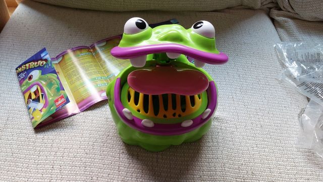 Juego Niños. El Tragamonstruos