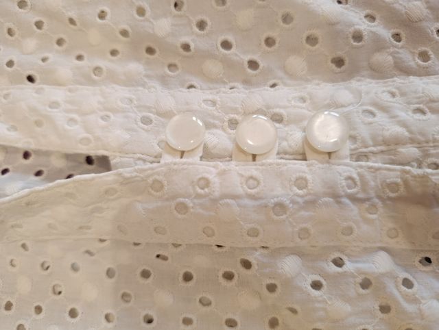 Blusa blanca bordada