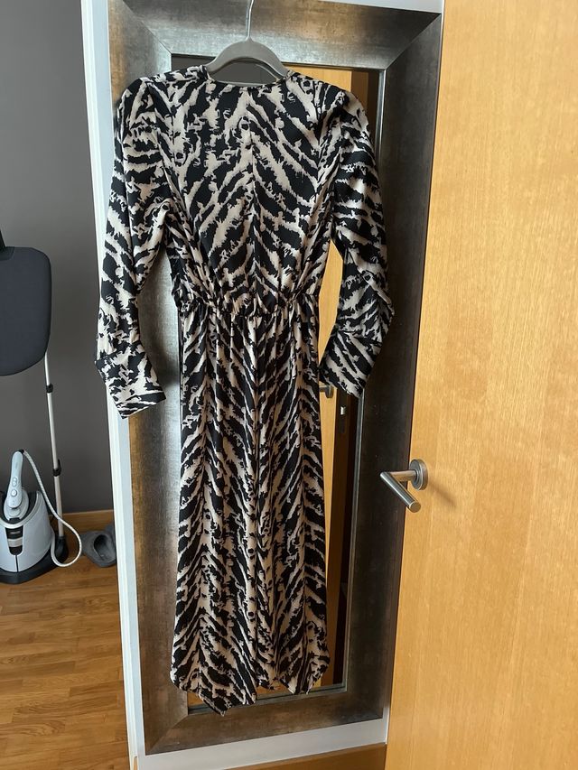 Vestido Zara XS estampado cebra