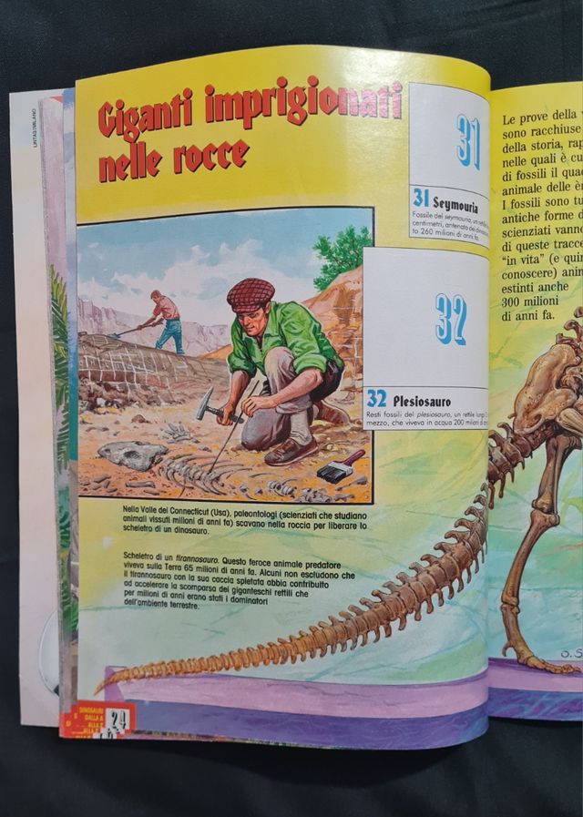 L'albo di figurine I miei Dinosauri dalla A alla Z