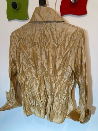 Blusa dorada mujer 