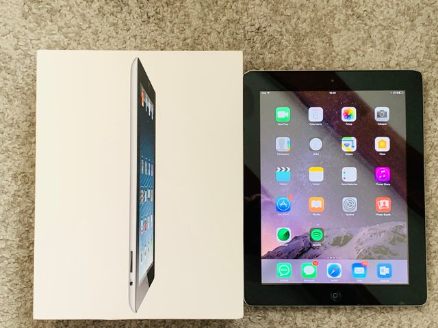 iPad 4a generación Capacidad 32 GB funciona